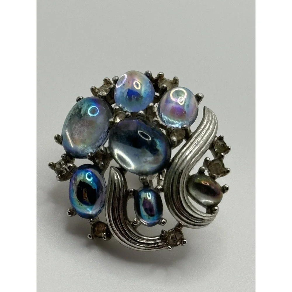 Vintage Crown Trifari Reflection Jewels of Fantasy Cabochon Clip On Earrings